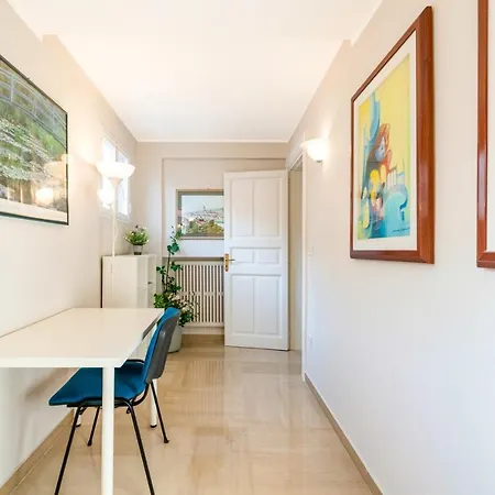 2 Bedrooms Penthouse In The City Center Bari Exterior foto