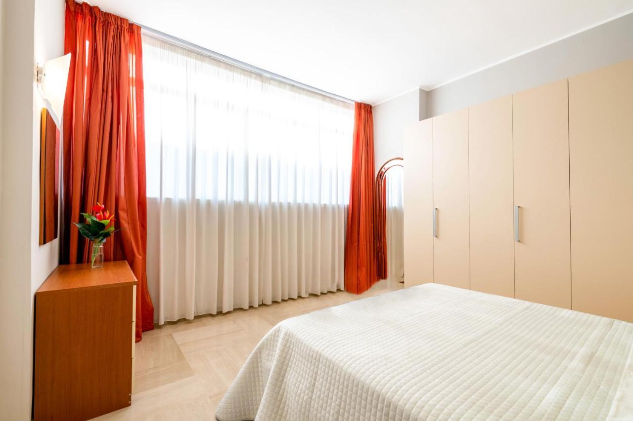 2 Bedrooms Penthouse In The Center Apartamento Bari